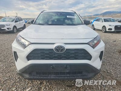 Piąte zdjęcie samochodu w środku: 2019 TOYOTA RAV4 LE VIN:2T3F1RFV4KW065186 - miniatura