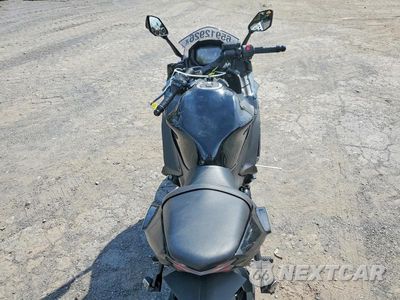 Zdjęcie 6 z 9 samochodu: 2025 KAWASAKI EX650 R VIN:ML5EXER13SDAE6372 - miniatura