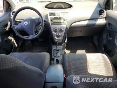 Zdjęcie 8 z 12 samochodu: 2007 TOYOTA YARIS BASE VIN:JTDBT923271010951 - miniatura