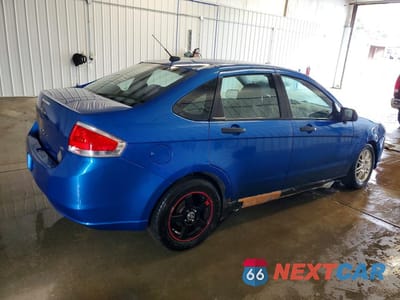 Trzecie zdjęcie samochodu z tyłu: 2011 FORD FOCUS SE VIN:1FAHP3FN5BW111278 - miniatura