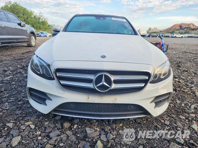 Piąte zdjęcie samochodu w środku: 2018 MERCEDES-BENZ E 300 4MATIC VIN:WDDZF4KB4JA467922 - miniatura