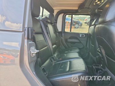 Zdjęcie 10 z 12 samochodu: 2020 JEEP GLADIATOR OVERLAND VIN:1C6HJTFG2LL212978 - miniatura