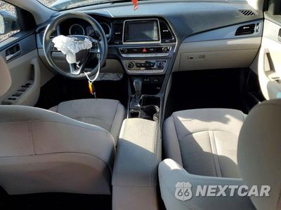 Zdjęcie 8 z 12 samochodu: 2018 HYUNDAI SONATA SE VIN:5NPE24AF6JH710521 - miniatura