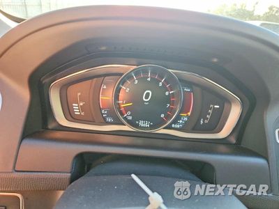 Zdjęcie 9 z 13 samochodu: 2016 VOLVO XC60 T5 PREMIER VIN:YV4612RK6G2852839 - miniatura