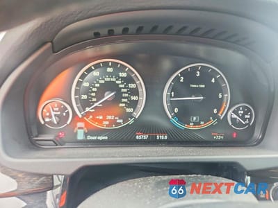 Zdjęcie 9 z 13 samochodu: 2015 BMW X5 XDRIVE35D VIN:5UXKS4C57F0N12136 - miniatura