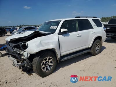 2024 TOYOTA 4RUNNER TRD OFF-ROAD JTEPU5JR6R6252242 - główne zdjęcie licytacji z USA - miniatura