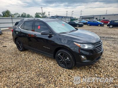 Czwarte zdjęcie samochodu z boku: 2020 CHEVROLET EQUINOX LT VIN:2GNAXKEV9L6121497 - miniatura