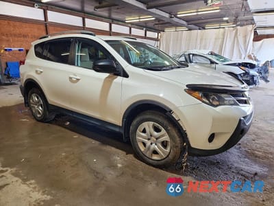 Czwarte zdjęcie samochodu z boku: 2013 TOYOTA RAV4 LE VIN:2T3BFREV2DW038122 - miniatura