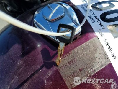 Zdjęcie 8 z 9 samochodu: 1983 HONDA VF1100 C VIN:JH2SC1208DM016505 - miniatura