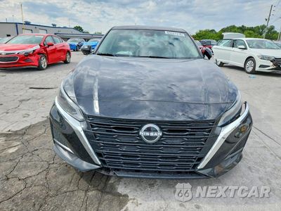 Piąte zdjęcie samochodu w środku: 2023 NISSAN ALTIMA SV VIN:1N4BL4DV5PN312170 - miniatura