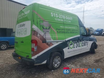 Trzecie zdjęcie samochodu z tyłu: 2016 NISSAN NV 2500 HD SV VIN:1N6BF0LY7GN804816 - miniatura