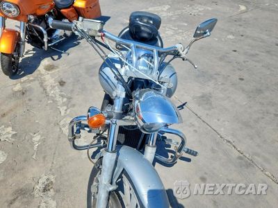 Piąte zdjęcie samochodu w środku: 2004 HONDA VTX1300 C VIN:1HFSC55114A000755 - miniatura