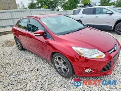 Czwarte zdjęcie samochodu z boku: 2014 FORD FOCUS SE VIN:1FADP3F21EL281003 - miniatura