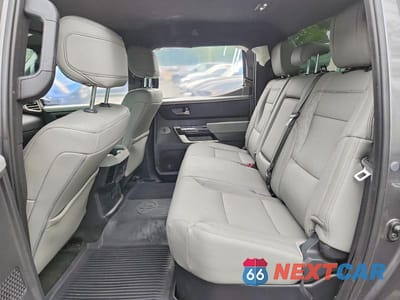 Zdjęcie 10 z 12 samochodu: 2025 TOYOTA TUNDRA CREWMAX LIMITED VIN:5TFJA5DBXSX314842 - miniatura