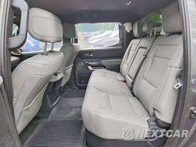 Zdjęcie 10 z 12 samochodu: 2025 TOYOTA TUNDRA CREWMAX LIMITED VIN:5TFJA5DBXSX314842 - miniatura