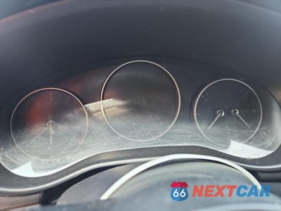 Zdjęcie 9 z 12 samochodu: 2019 MAZDA 3 PREFERRED VIN:JM1BPBDM3K1119395 - miniatura