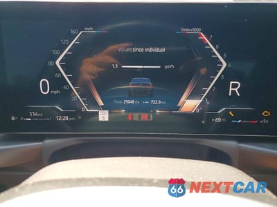 Zdjęcie 9 z 12 samochodu: 2025 BMW 3ER 330XI VIN:3MW89CW03S8F70484 - miniatura