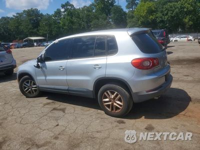 Drugie zdjęcie samochodu z przodu: 2011 VOLKSWAGEN TIGUAN S VIN:WVGAV7AX0BW515652 - miniatura