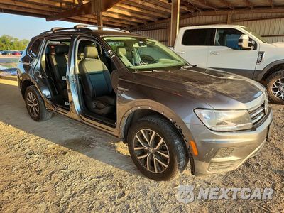Czwarte zdjęcie samochodu z boku: 2018 VOLKSWAGEN TIGUAN SE VIN:3VV2B7AX6JM202302 - miniatura