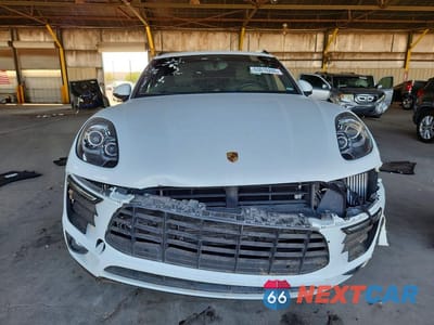 Piąte zdjęcie samochodu w środku: 2018 PORSCHE MACAN S VIN:WP1AB2A53JLB30731 - miniatura