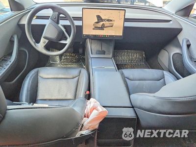Zdjęcie 8 z 12 samochodu: 2025 TESLA MODEL 3 VIN:5YJ3E1EA4SF021539 - miniatura