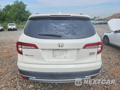 Zdjęcie 6 z 12 samochodu: 2019 HONDA PILOT TOURING VIN:5FNYF6H91KB007308 - miniatura