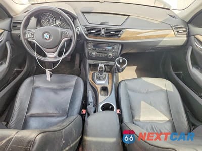 Zdjęcie 8 z 12 samochodu: 2013 BMW X1 SDRIVE28I VIN:WBAVM1C55DVL64072 - miniatura