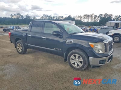 Czwarte zdjęcie samochodu z boku: 2017 NISSAN TITAN S VIN:1N6AA1EK3HN521579 - miniatura