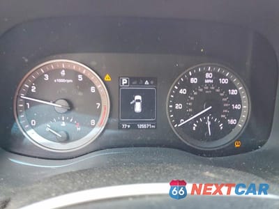 Zdjęcie 9 z 13 samochodu: 2017 HYUNDAI TUCSON SE VIN:KM8J3CA46HU506057 - miniatura