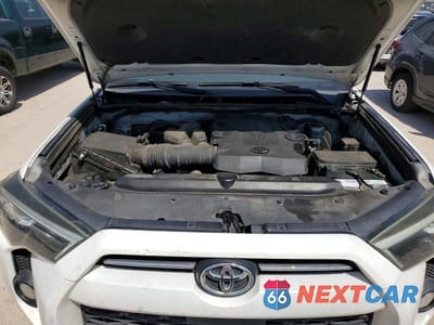 Zdjęcie 12 z 13 samochodu: 2020 TOYOTA 4RUNNER SR5 VIN:JTEZU5JR2L5216571 - miniatura
