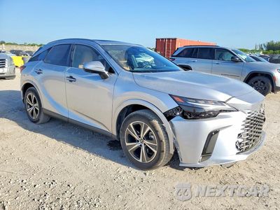 Czwarte zdjęcie samochodu z boku: 2025 LEXUS RX 350 PREMIUM VIN:JTJCHMAA4S2032507 - miniatura