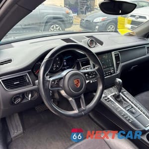 Zdjęcie 9 z 14 samochodu: 2017 PORSCHE MACAN GTS VIN:WP1AG2A58HLB50534 - miniatura