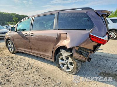 Drugie zdjęcie samochodu z przodu: 2019 TOYOTA SIENNA LE VIN:5TDKZ3DC2KS010470 - miniatura