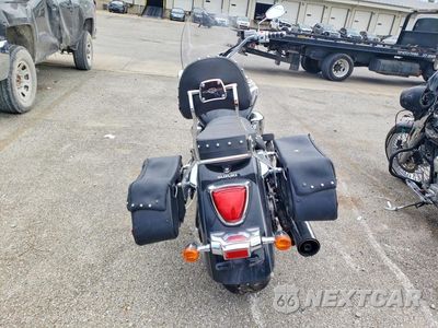Czwarte zdjęcie samochodu z boku: 2008 SUZUKI VLR1800 VIN:JS1VY54A882101702 - miniatura