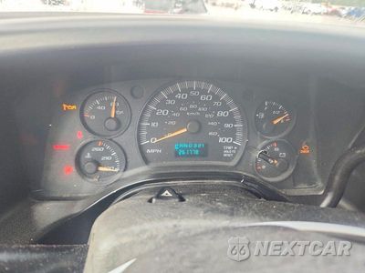 Zdjęcie 9 z 13 samochodu: 2006 CHEVROLET EXPRESS 1500 DELIVERY VAN VIN:1GCFH15T061221077 - miniatura