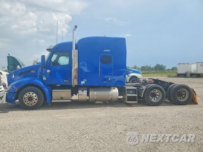 2024 PETERBILT 579 SEMI TRUCK 1XPBD49X9RD692347 - główne zdjęcie licytacji z USA - miniatura