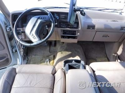 Zdjęcie 8 z 12 samochodu: 1993 FORD EXPLORER VIN:1FMDU34X0PUC95081 - miniatura