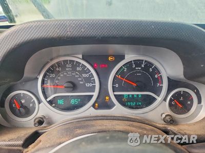 Zdjęcie 9 z 12 samochodu: 2007 JEEP WRANGLER SAHARA VIN:1J4GA59107L185853 - miniatura