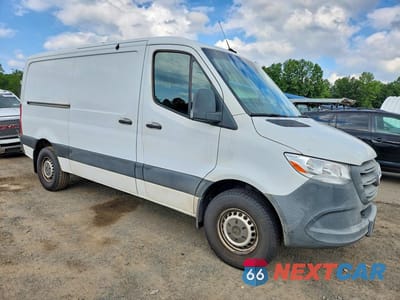 Czwarte zdjęcie samochodu z boku: 2019 MERCEDES-BENZ SPRINTER 2500/3500 VIN:WD3PF0CD2KP050625 - miniatura