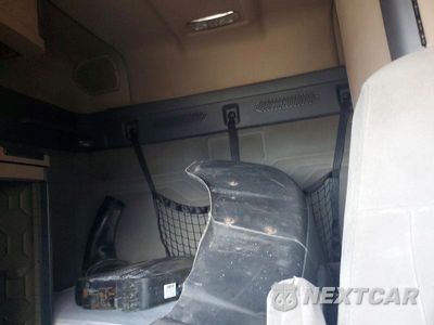 Zdjęcie 10 z 14 samochodu: 2016 FREIGHTLINER CASCADIA 125 SEMI TRUCK VIN:1FUJGLD53GLGW3901 - miniatura