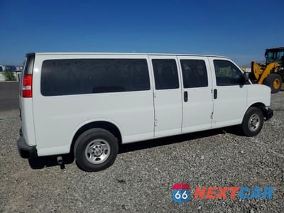 Trzecie zdjęcie samochodu z tyłu: 2024 CHEVROLET EXPRESS G3500 LS VIN:1GAZGNF76R1253652 - miniatura