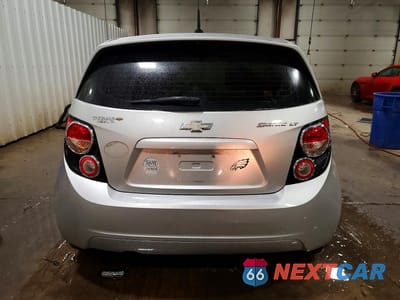 Zdjęcie 6 z 12 samochodu: 2014 CHEVROLET SONIC LT VIN:1G1JC6SH2E4143476 - miniatura
