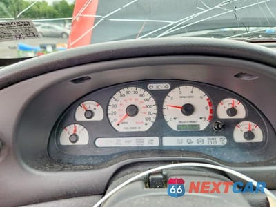Zdjęcie 9 z 13 samochodu: 2001 FORD MUSTANG VIN:1FAFP40481F115756 - miniatura