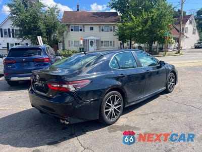 Trzecie zdjęcie samochodu z tyłu: 2021 TOYOTA CAMRY SE VIN:4T1G11AKXMU589392 - miniatura