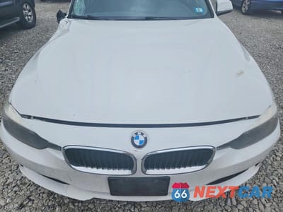 Zdjęcie 11 z 12 samochodu: 2014 BMW 3ER I XDRIVE VIN:WBA3C3C51EP661318 - miniatura