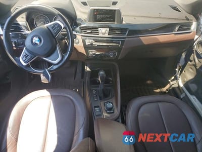 Zdjęcie 8 z 13 samochodu: 2017 BMW X1 XDRIVE28I VIN:WBXHT3C34H5F85087 - miniatura