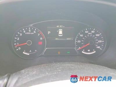 Zdjęcie 9 z 13 samochodu: 2018 KIA SOUL + VIN:KNDJP3A51J7516596 - miniatura