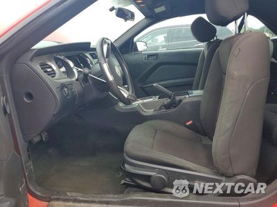 Zdjęcie 7 z 13 samochodu: 2014 FORD MUSTANG VIN:1ZVBP8EM4E5299689 - miniatura