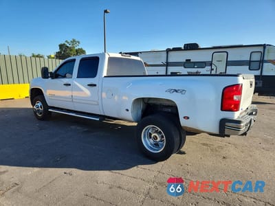 Drugie zdjęcie samochodu z przodu: 2011 GMC SIERRA K3500 SLT VIN:1GT424C83BF146493 - miniatura