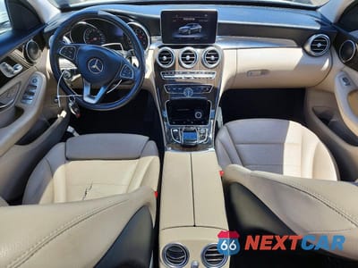 Zdjęcie 8 z 12 samochodu: 2016 MERCEDES-BENZ C 300 VIN:55SWF4JB0GU165931 - miniatura